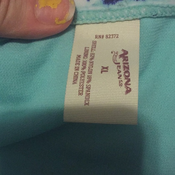 Cute swim suit!! - Picture 7 of 8